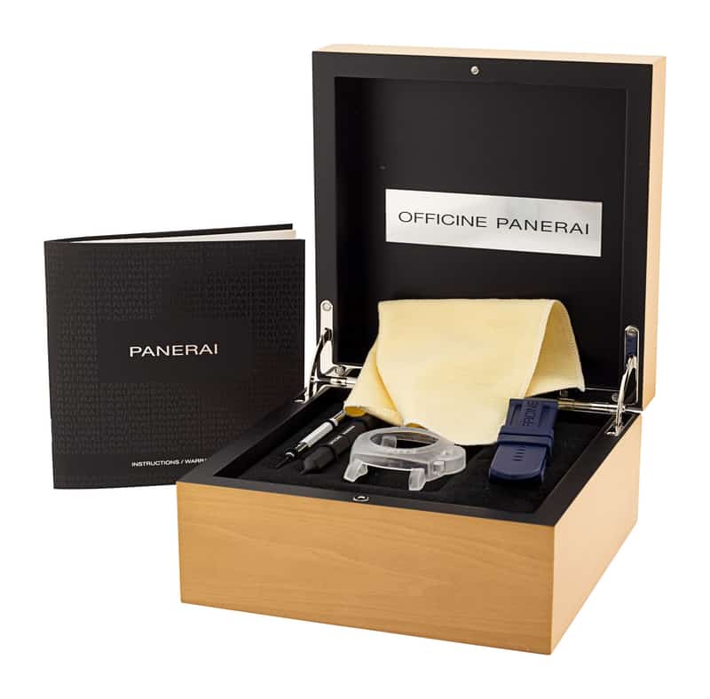 Panerai Luminor GMT PAM01033